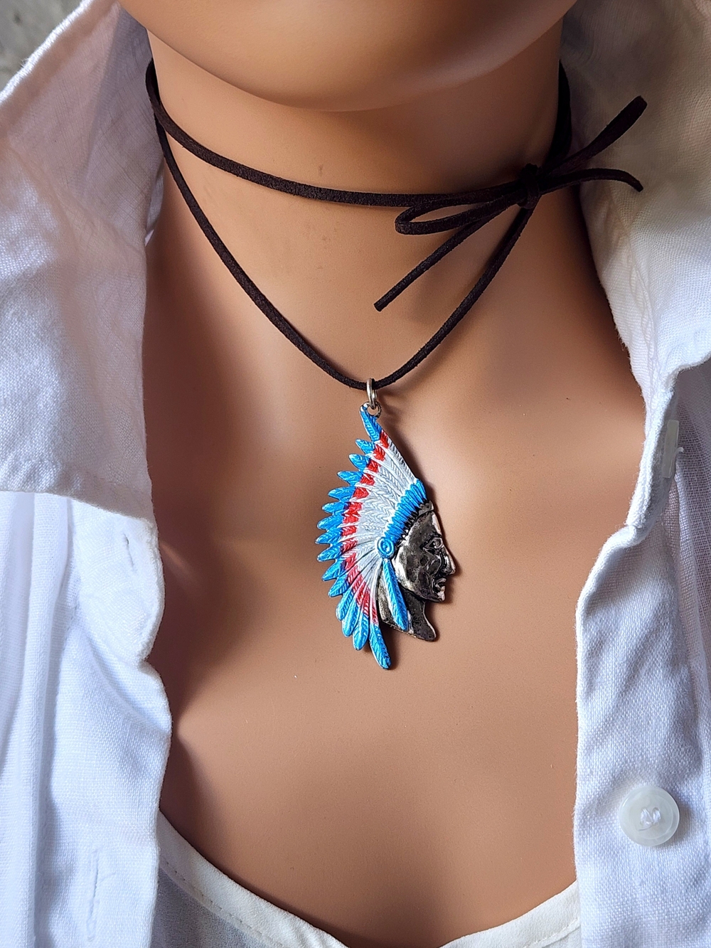 ❤️ Boho Native Indian Chief Head Feather Pendant Choker Necklace Blue Red